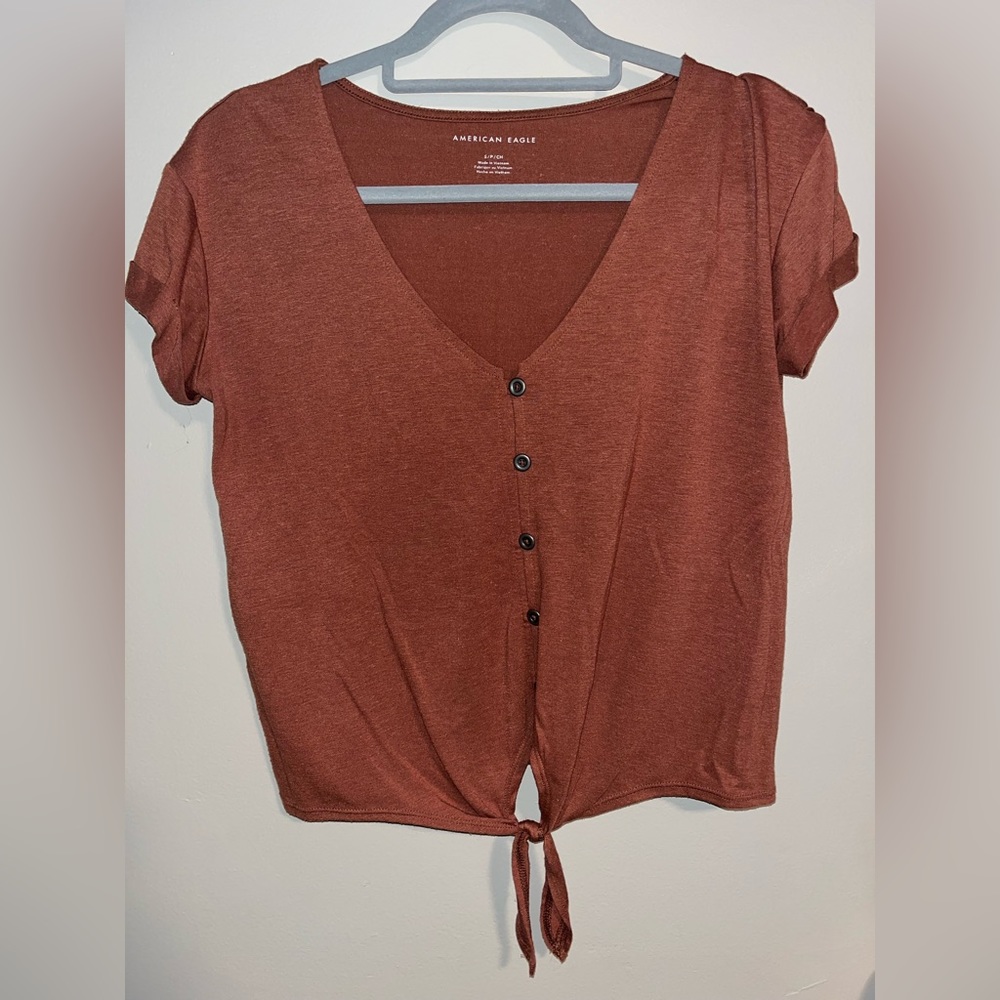 American Eagle cropped tie shirt